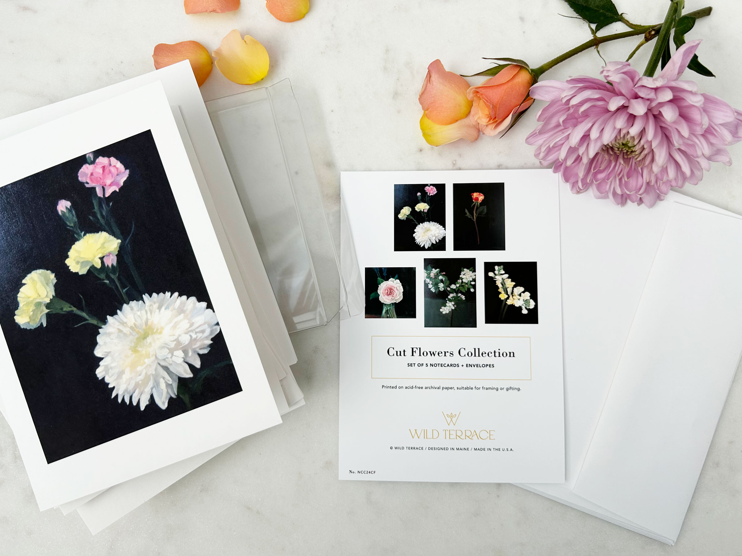 wild-terrace-sarah-cassani-cut-flowers-collection-overhead-mum-carnations-open-box